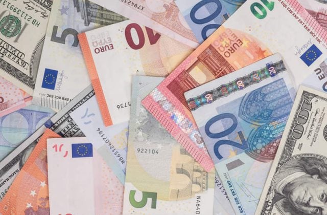 Euro Us Dollar Exchange Rate Forecast Eur Usd Weakens As Eurozone - 