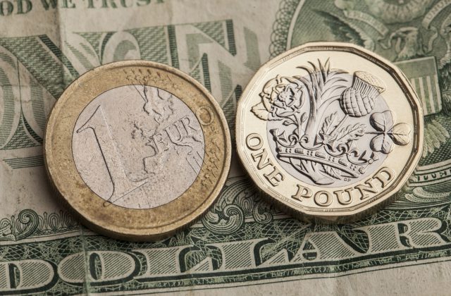 Euro-to-Dollar Rate Forecast for the Week Ahead
